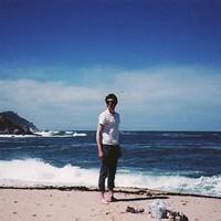 欧美男生头像图片海边_WWW.WHOISQQ.COM