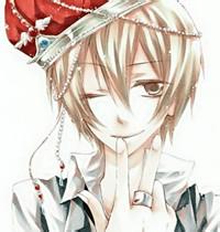 男生低头浅笑头像图片_WWW.WHOISQQ.COM