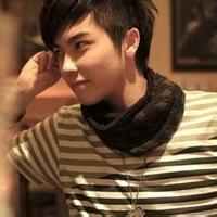 沉默帅气男生头像图片_WWW.WHOISQQ.COM