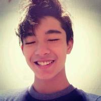 暖心男生头像图片图_WWW.WHOISQQ.COM