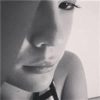 头发凌乱男生气质头像图片_WWW.WHOISQQ.COM