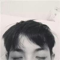 中分复古男生头像图片_WWW.WHOISQQ.COM