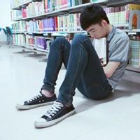 安静的头像图片男生_WWW.WHOISQQ.COM