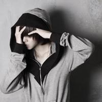 qq沉默忧伤头像图片男生_WWW.WHOISQQ.COM