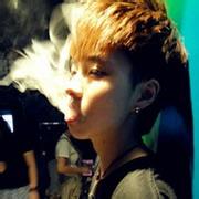qq头像图片男生伤抽烟_WWW.WHOISQQ.COM