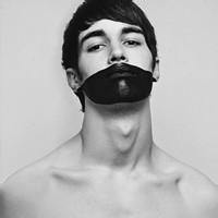 qq怪异头像图片男生_WWW.WHOISQQ.COM
