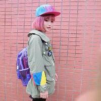 男生头像图片背背包_WWW.WHOISQQ.COM