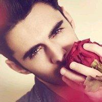 玫瑰男生qq头像图片_WWW.WHOISQQ.COM
