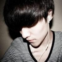 qq男生头像图片孤单_WWW.WHOISQQ.COM