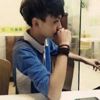 男生抱狗狗睡觉头像图片_WWW.WHOISQQ.COM