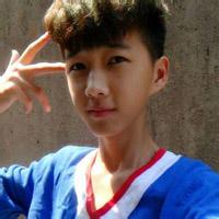 男生仰头看天空的头像图片_WWW.WHOISQQ.COM