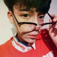 原宿风qq男生头像图片_WWW.WHOISQQ.COM