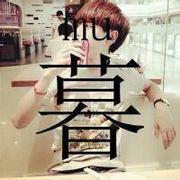 男生大字趴着床上头像图片_WWW.WHOISQQ.COM
