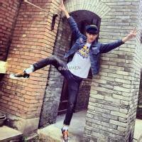 qq头像图片男生小苹果_WWW.WHOISQQ.COM