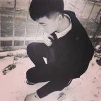 qq头像图片谁人顾男生_WWW.WHOISQQ.COM