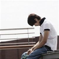 qq头像图片忧郁男生图片_WWW.WHOISQQ.COM