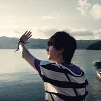 温暖系男生qq头像图片_WWW.WHOISQQ.COM