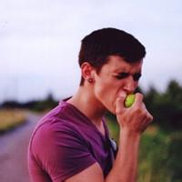 男生你还爱我吗qq头像图片_WWW.WHOISQQ.COM