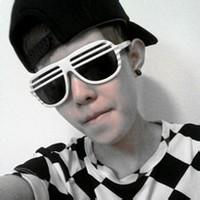 个性网男生头像图片吧_WWW.WHOISQQ.COM