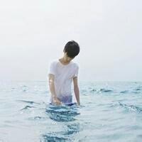 qq头像图片 男生海边_WWW.WHOISQQ.COM