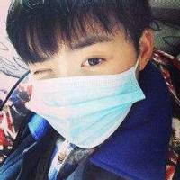 个性网戴口罩男生头像图片_WWW.WHOISQQ.COM