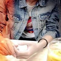 男生摸扎头像图片_WWW.WHOISQQ.COM