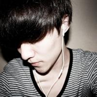qq男生装萌头像图片_WWW.WHOISQQ.COM