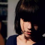 黑色男生头像图片女生_WWW.WHOISQQ.COM