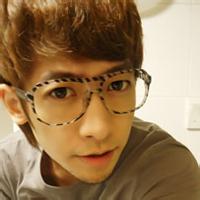 qq韩版男生点烟头像图片_WWW.WHOISQQ.COM