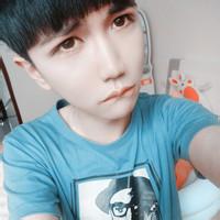 qq头像图片男生卖萌的_WWW.WHOISQQ.COM