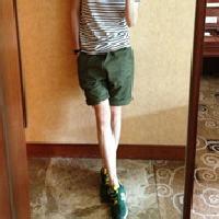 女生欺负男生2张头像图片_WWW.WHOISQQ.COM