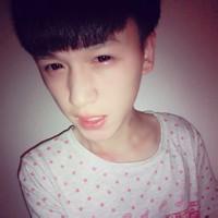qq头像图片男生卖萌的_WWW.WHOISQQ.COM