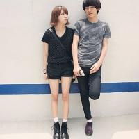 女生欺负男生2张头像图片_WWW.WHOISQQ.COM