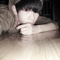 心动则痛男生头像图片_WWW.WHOISQQ.COM