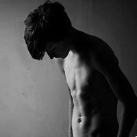 黑色头像图片男生非人物_WWW.WHOISQQ.COM