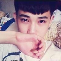 qq头像图片用手遮脸男生_WWW.WHOISQQ.COM