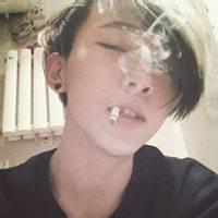 颓废吸烟头像图片男生_WWW.WHOISQQ.COM