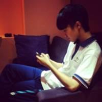 头像图片男生青春活力_WWW.WHOISQQ.COM