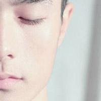 qq上半身无头男生头像图片_WWW.WHOISQQ.COM