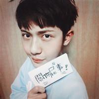 韩范儿男生头像图片_WWW.WHOISQQ.COM