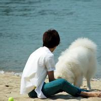 炫光鞋子男生头像图片_WWW.WHOISQQ.COM