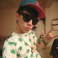 冷酷男生qq头像图片_WWW.WHOISQQ.COM
