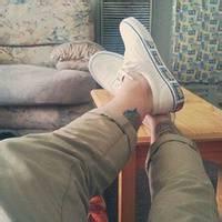 炫光鞋子男生头像图片_WWW.WHOISQQ.COM