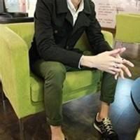 炫光鞋子男生头像图片_WWW.WHOISQQ.COM