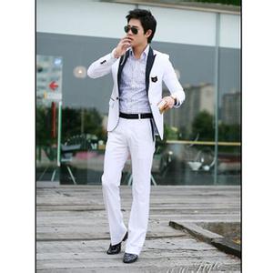 头像图片男生白色礼服_WWW.WHOISQQ.COM