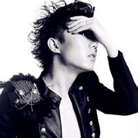 qq头像图片男生恐怖抽烟_WWW.WHOISQQ.COM