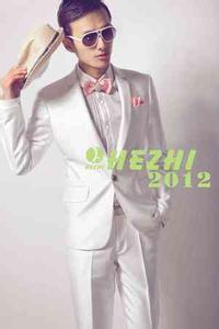 头像图片男生白色礼服_WWW.WHOISQQ.COM