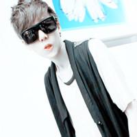 qq头像图片男生萌宠_WWW.WHOISQQ.COM