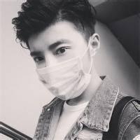 男生头像图片戴口罩_WWW.WHOISQQ.COM