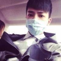 男生头像图片戴口罩_WWW.WHOISQQ.COM